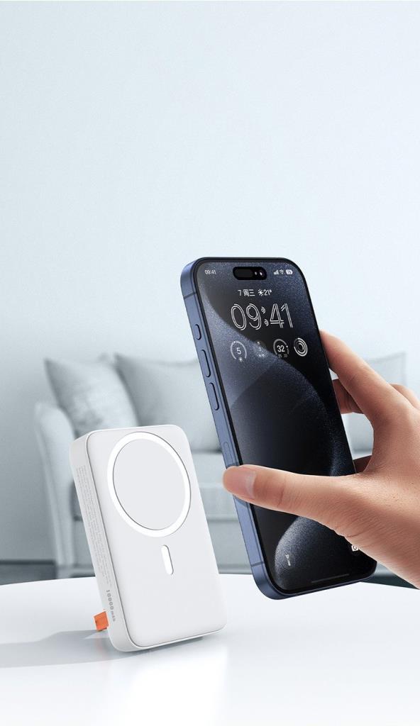 Mcdodo MC-5100 10000mAh 20w Magsafe Kablosuz Powerbank - Beyaz - Görsel 3